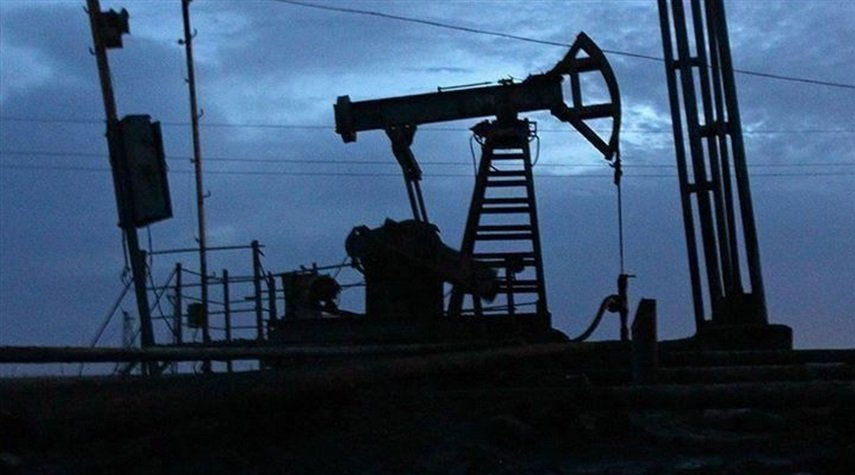 أسعار النفط تنهي مكاسب استمرت ثلاثة أيام