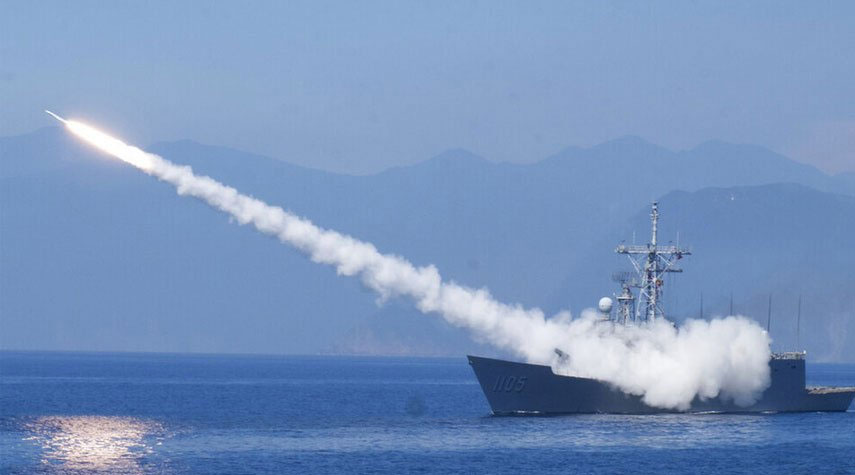 الصين تعلن بدء مناورات عسكرية في بحر الصين الشرقي