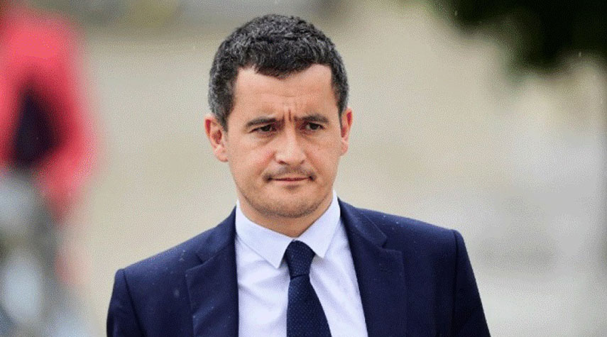 وزير الداخلية الفرنسي يواصل هجومه على المهاجرين
