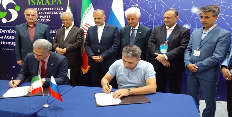 ايران و روسيا توقعان 12 مذكرة تعاون مشترك