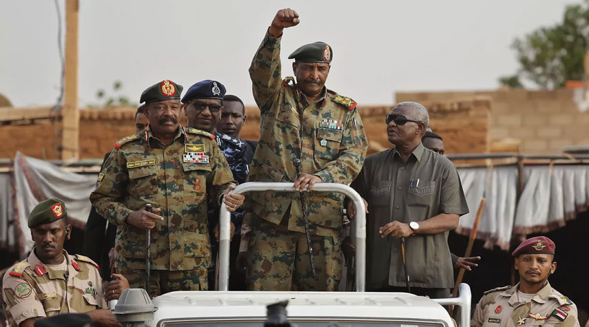 البرهان يجري تعديلات على قيادة الجيش السوداني