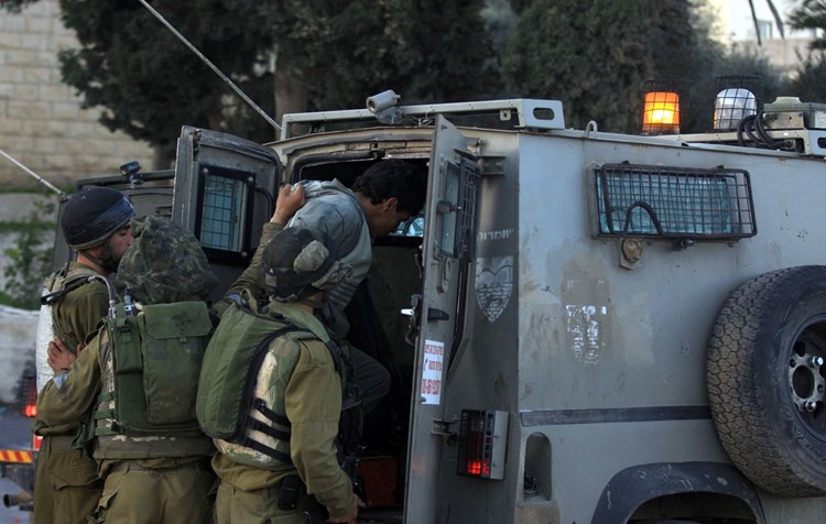 فلسطين.. الاحتلال يعتقل أسيراً محرراً ويصيب 11 فلسطينياً في جنين