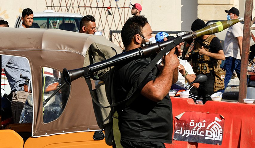 بغداد.. "وزير الصدر" يأمر المسلحين بالخروج فورا من المنطقة الخضراء