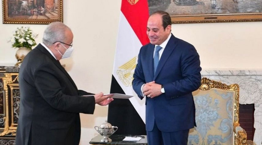 السيسي يتسلم دعوة حضور القمة العربية في الجزائر