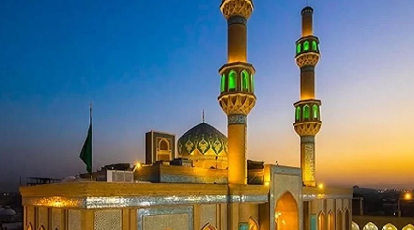 العراق.. زوار الأربعين الحسيني يشاركون بنشيد "سلام فرمنده" في مسجد السهلة