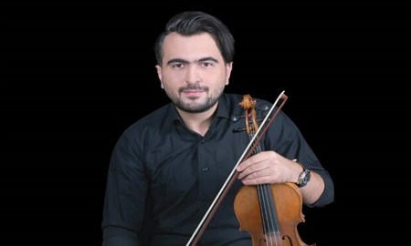 إيراني يتأهل إلى نهائيات مسابقة الكمان العالمية