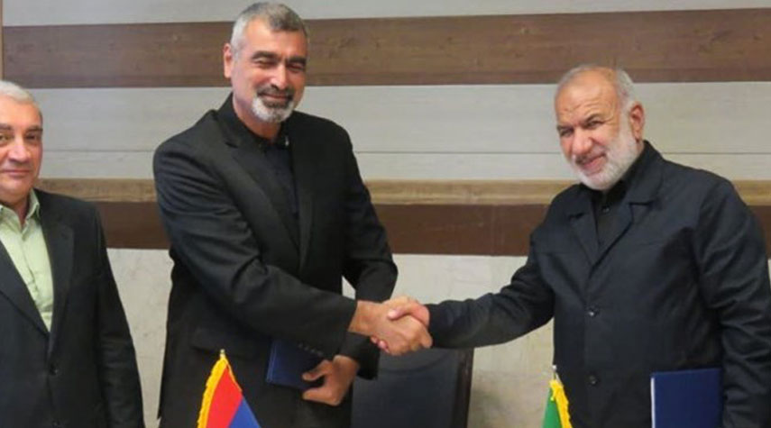 إيران وأرمينيا توقعان مذكرة تعاون لإزالة الألغام
