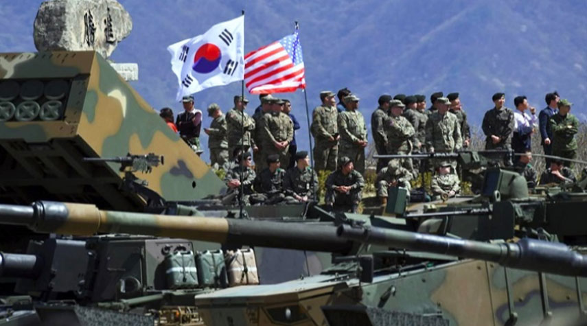 كوريا الجنوبية وأمريكا تطلقان مناورات بحرية مشتركة