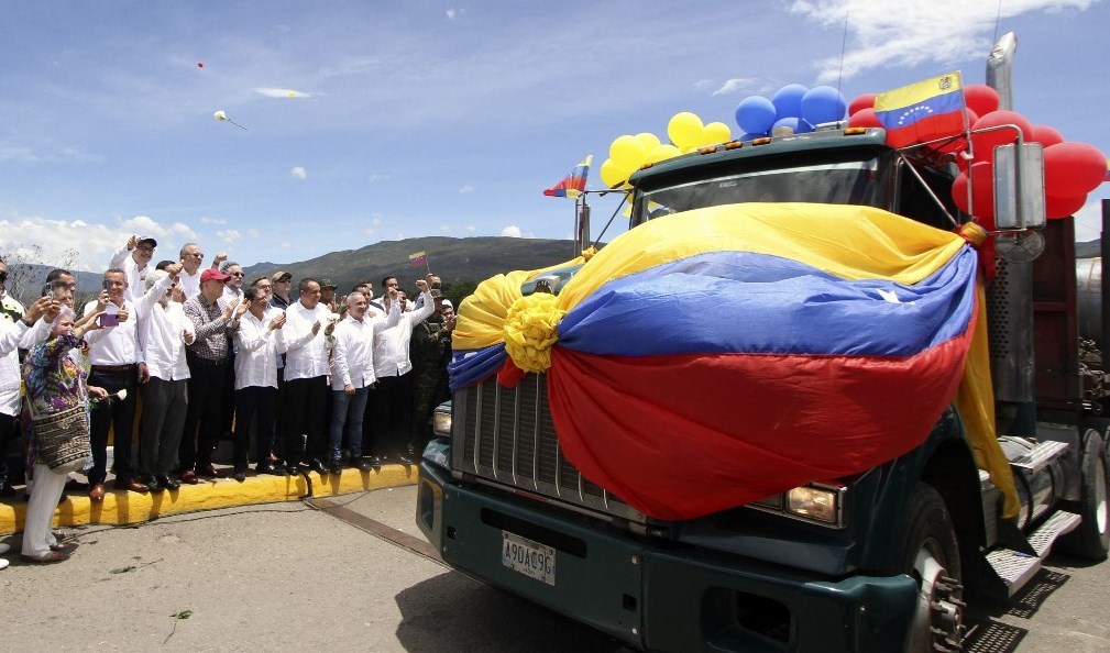 فتح الحدود بين فنزويلا وكولومبيا بعد 7 سنوات من الإغلاق