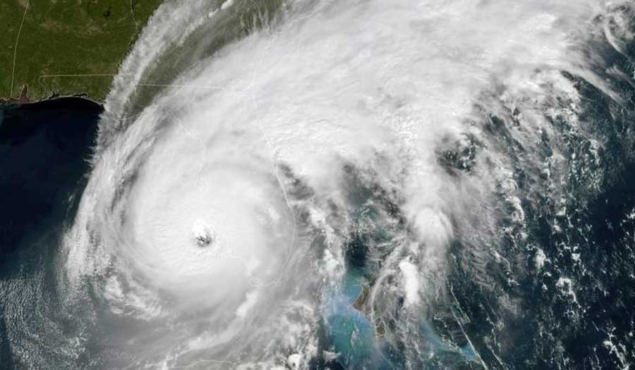الإعصار التاريخي “إيان” يقطع الكهرباء عن مليون مسكن في فلوريدا الأمريكية 
