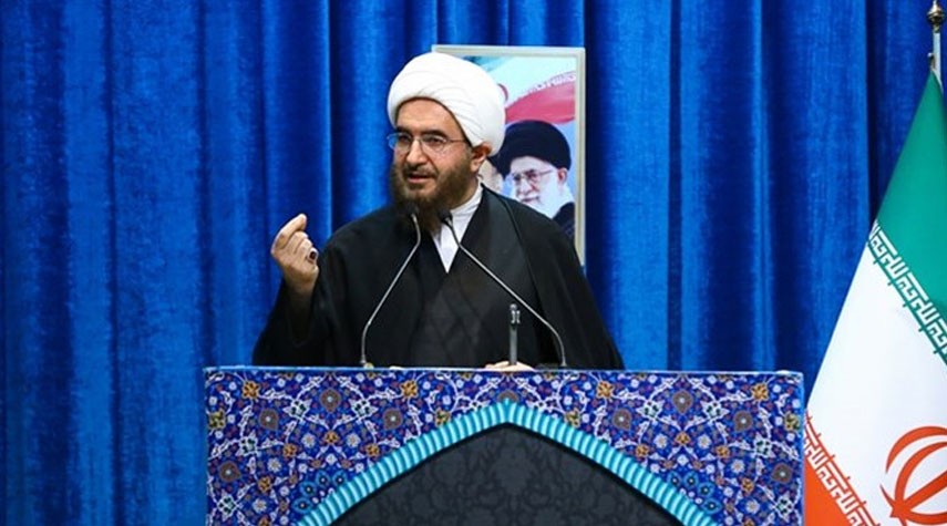 خطيب جمعة طهران: أمن إيران لا يمكن التساهل معه أبداً