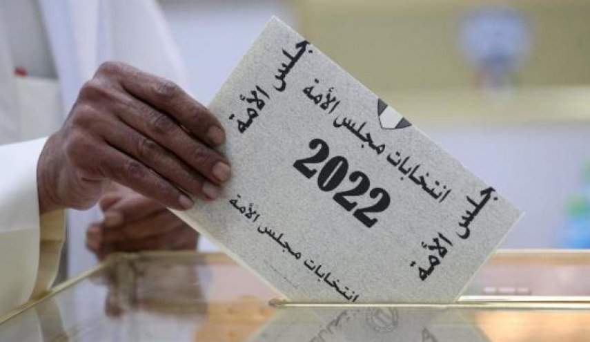 الحكومة الكويتية تخسر أنصارها في البرلمان