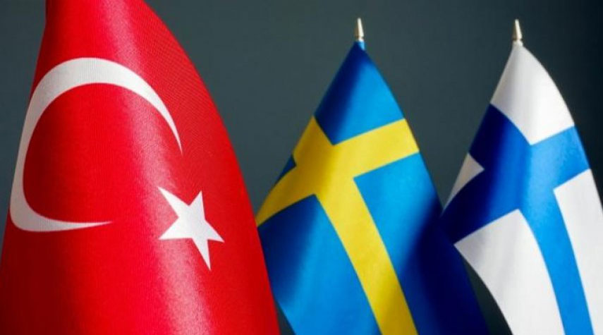 وفود تركيا وفنلندا والسويد يجتمعون الشهر الجاري لمناقشة الإنضمام الى الناتو