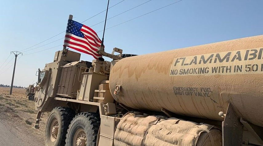 الاحتلال الأمريكي يواصل سرقة النفط السوري وينقل 48 صهريجاً إلى العراق
