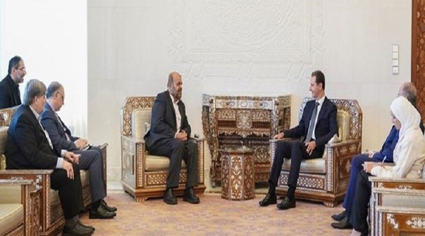 وزير الطرق وبناء المدن الإيراني يجتمع مع الرئيس السوري
