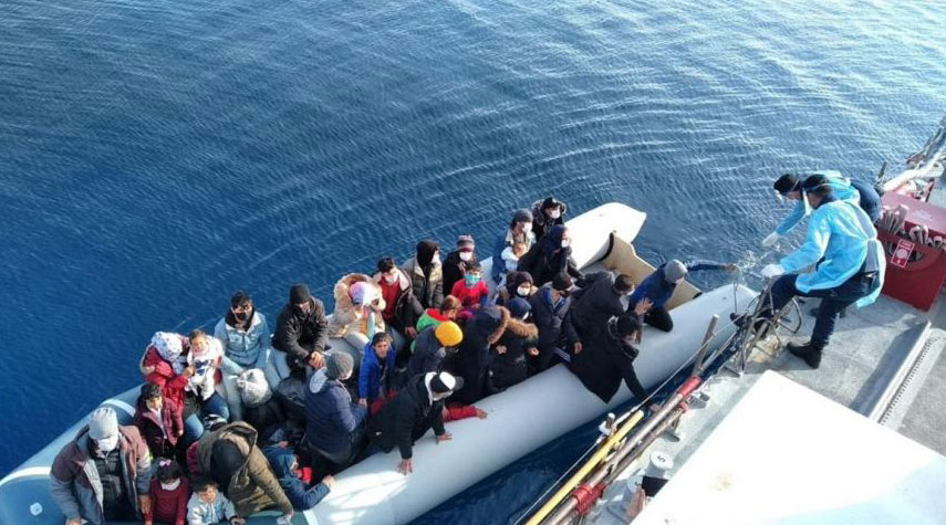 ضبط 352 مهاجرا غير شرعي على السواحل التونسية