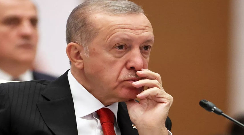 أردوغان يتعهد مجددا بخفض الفائدة لدعم المستثمرين قبل الانتخابات