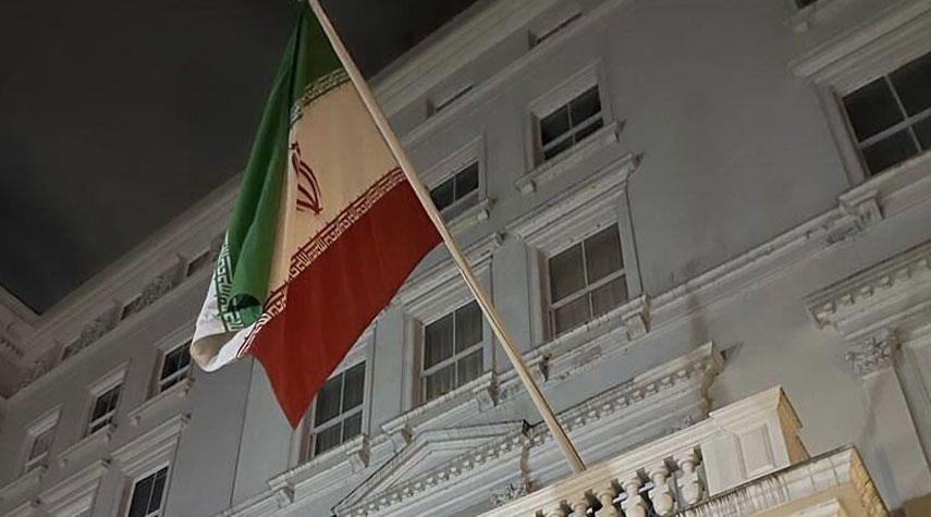 السفارة الإيرانية في لندن تتعرض لاعتداء وسط إهمال الشرطة البريطانية