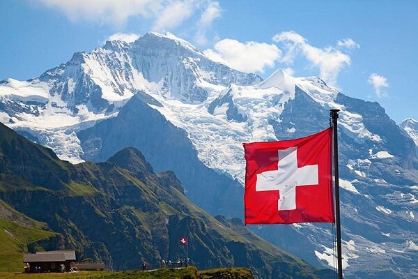 سويسرا تفرض عقوبات أخرى ضد روسيا