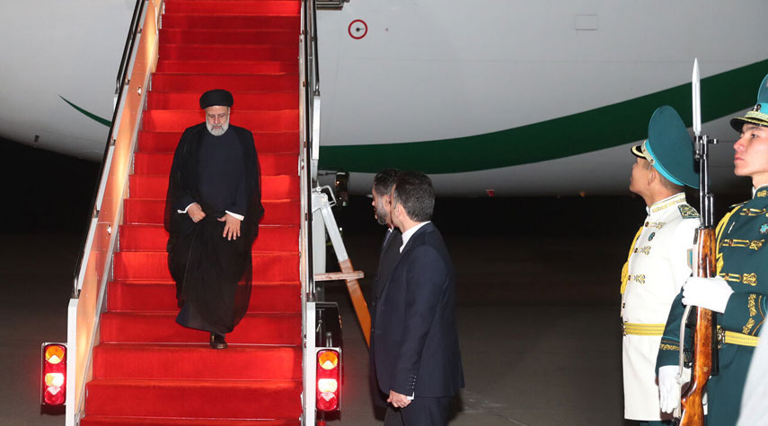 الرئيس الإيراني في آستانا للمشاركة في قمة منظمة "سيكا"