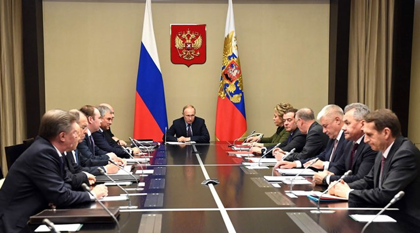  بوتين يعلن حالة الأحكام العرفية في المناطق الروسية الجديدة