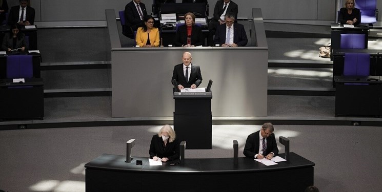 قمة أوروبية تبحث أزمة الطاقة في ظل انقسامات بين فرنسا وألمانيا