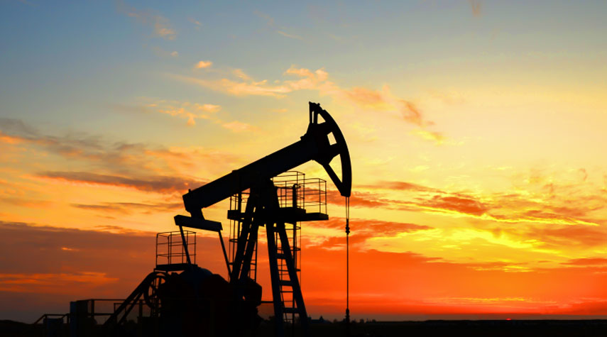 أسعار النفط تتراجع وسط مخاوف اقتصادية