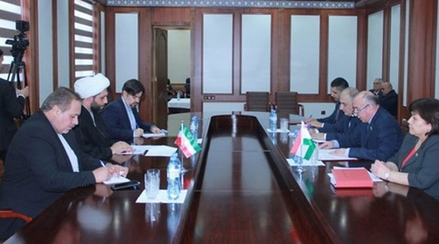 ايران وطاجيكستان تبحثان تعزيز وتطوير العلاقات البرلمانية