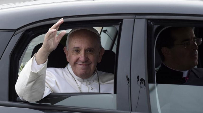 البابا فرنسيس يصل البحرين في زيارة تستغرق أربعة أيام