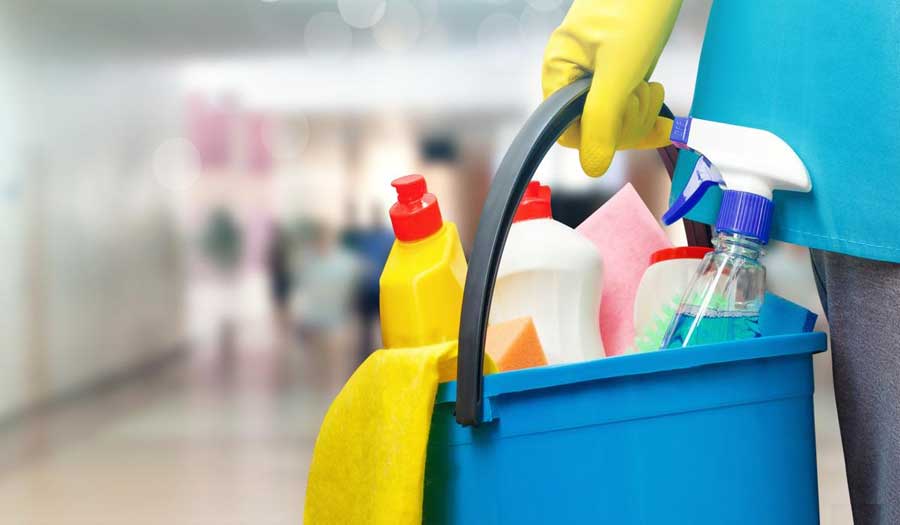 تحذير للنساء: منتجات التنظيف المنزلية تزيد فرص الإصابة بالسرطان
