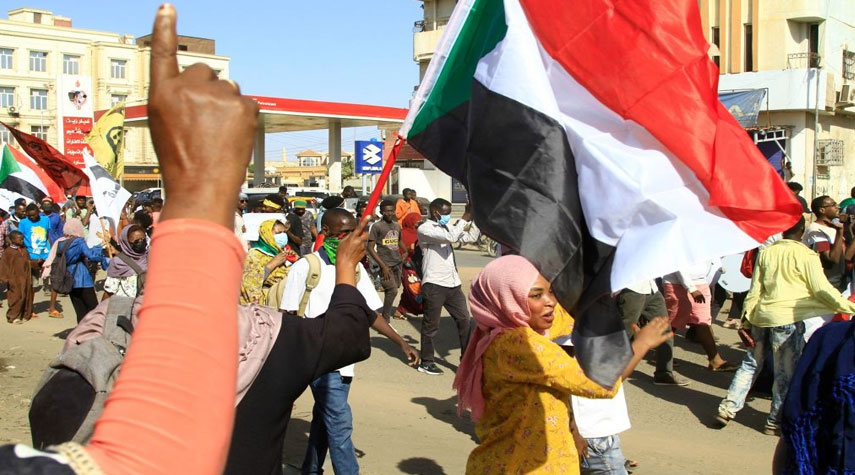 اتفاق سياسي بين العسكر والمدنيين في السودان