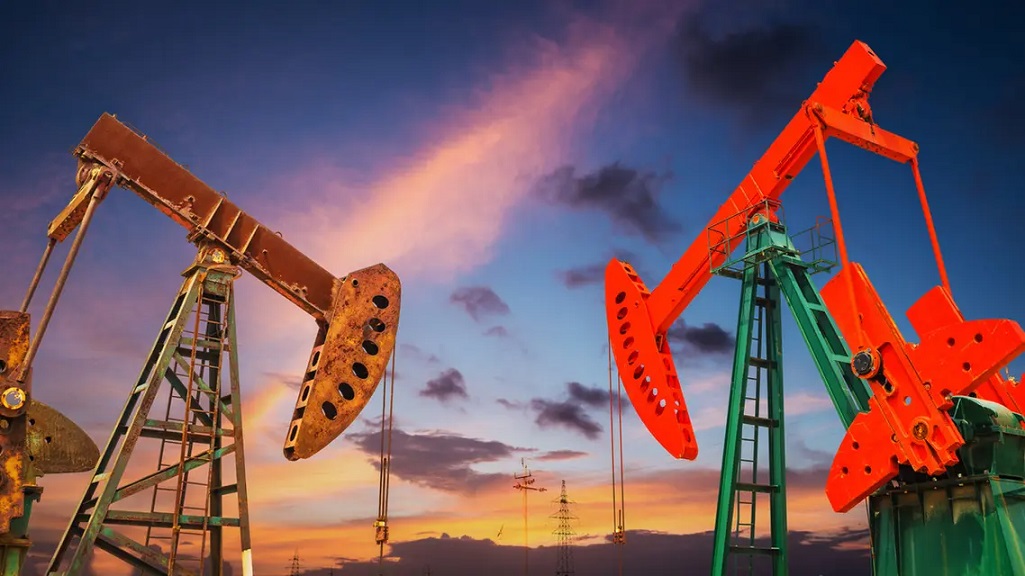 هبوط أسعار النفط العالمية لأدنى مستوى منذ يناير