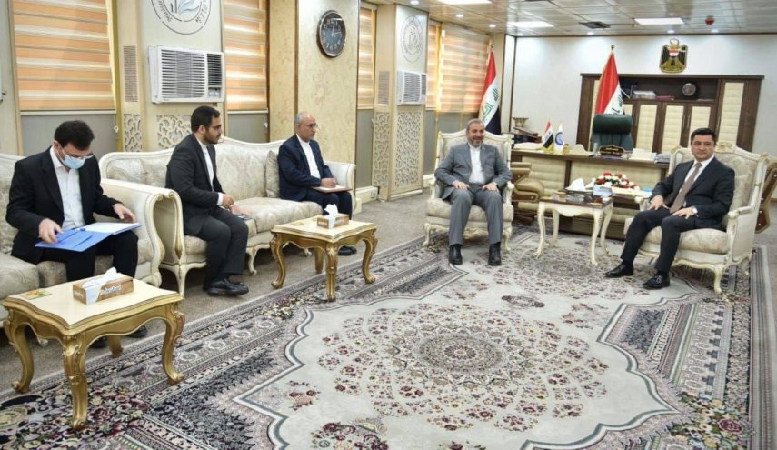 وزير العدل العراقي يستقبل السفير الايراني في بغداد
