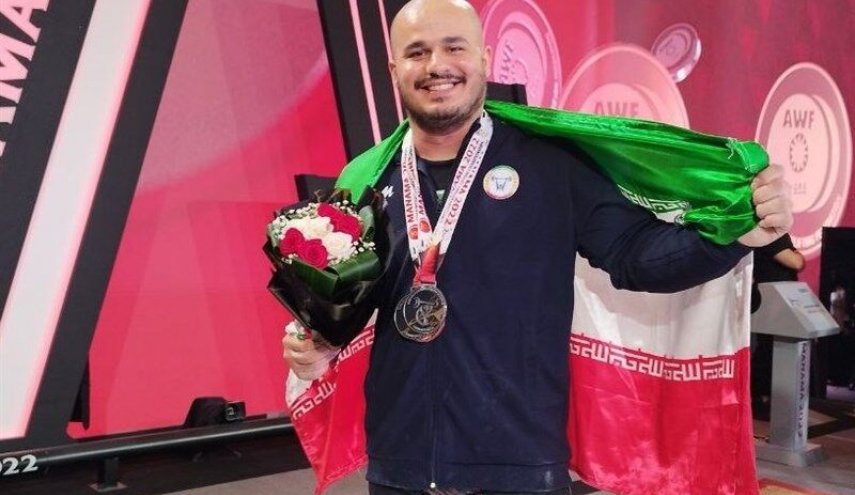 ذهبية وفضية للرباع الإيراني دهدار في بطولة العالم لرفع الأثقال