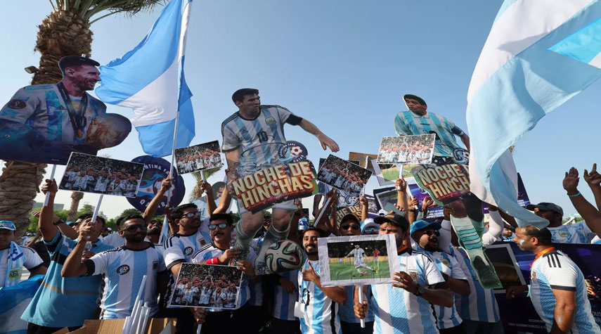 ارجنتيني يختطف حافلة بركابها للحاق بمباراة نصف النهائي