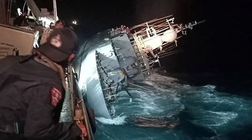 غرق سفينة تايلاندية .. تفاصيل 12 ساعة من البحث