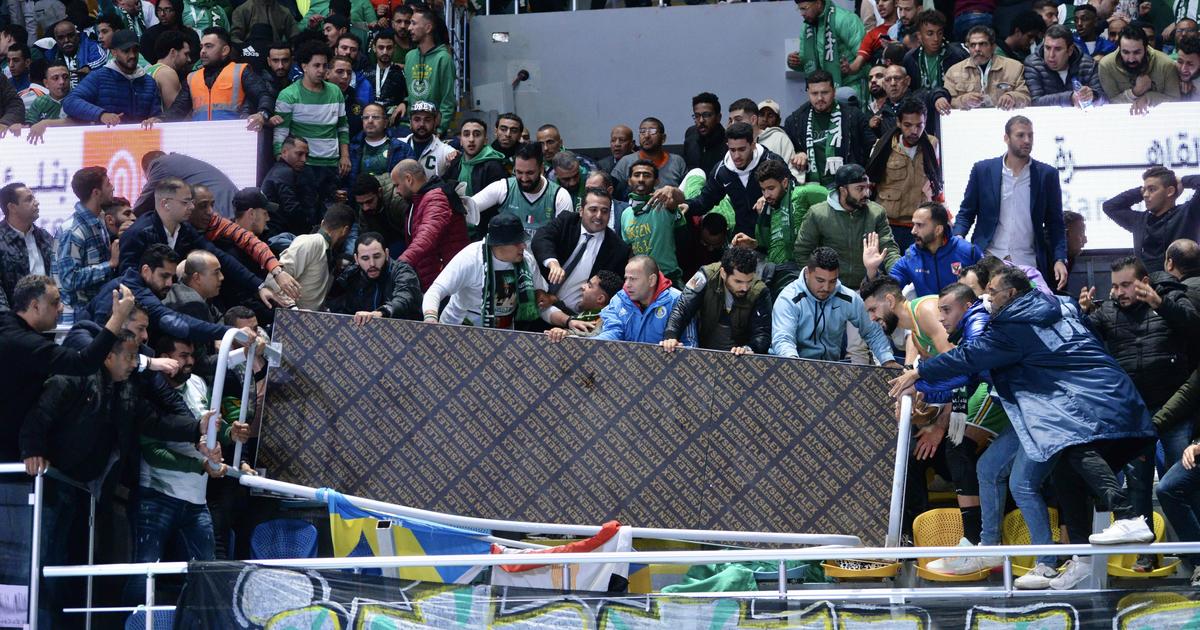 مصر.. إصابة 27 شخصا بانهيار مدرج خلال مباراة كرة سلة 