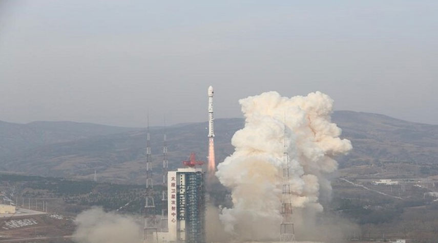 الصين تنجح في إطلاق قمر صناعي لاستشعار الأرض عن بعد