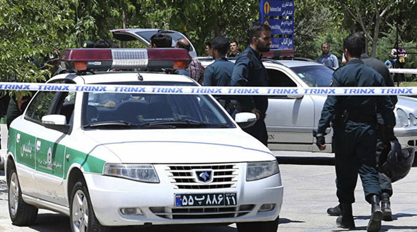 استشهاد تعبوي برصاص مسلحين في أصفهان وسط إيران