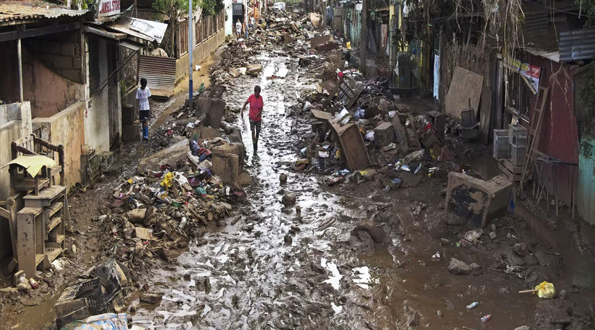 51 قتيلا في الفلبين بسبب الفيضانات والانهيارات الأرضية