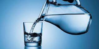 طرق لجعل شرب الماء أسهل.. ما هي؟