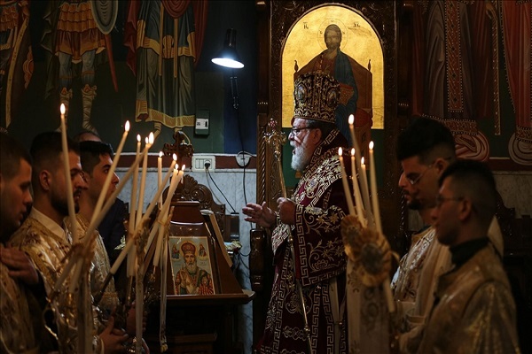 غزة.. المسيحيون يحيون قداساً احتفالاً بعيد الميلاد