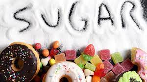 ماذا يحدث في الجسم عندما نتناول كثيرا من السكر؟