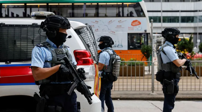 شرطة هونغ كونغ تقر إجراء جديدا لمحاربة الأخبار الزائفة