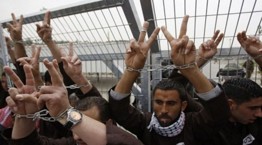 الأسرى الفلسطينيون يعلنون التعبئة الشاملة لمواجهة قادمة مع الإحتلال