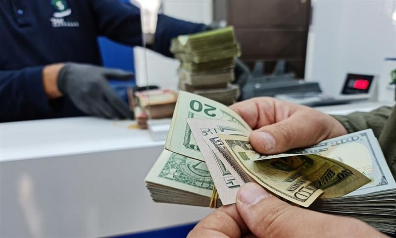 آخر تطورات أسعار صرف الدولار في العراق
