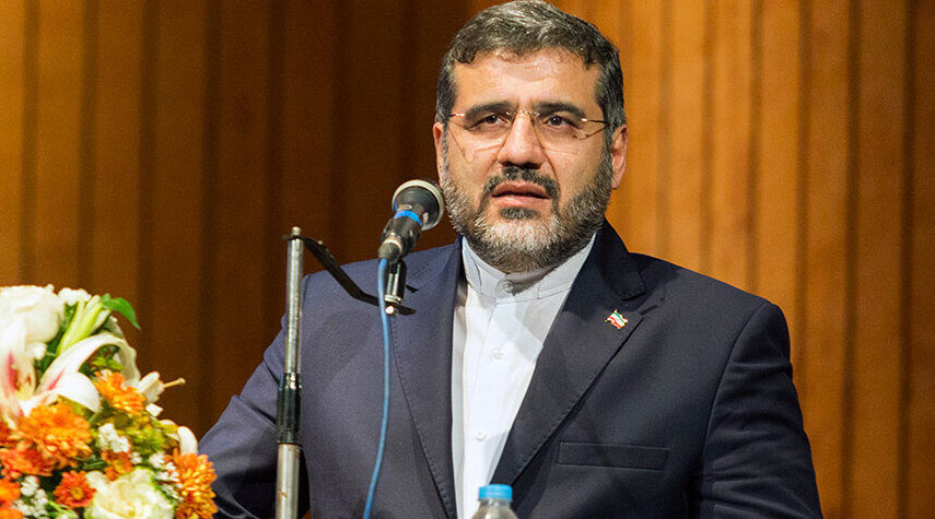 وزير الثقافة الإيراني: ​​نواجه الإرهاب الإعلامي في الحقل الثقافي