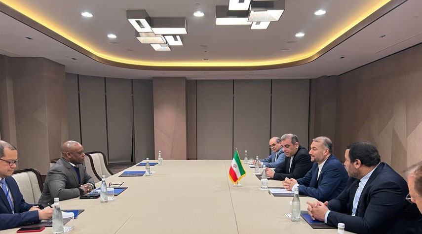 خلال زيارته لـ"طشقند" .. وزير الخارجية الإيراني يلتقي الأمين العام لـ"مجموعة دي 8"