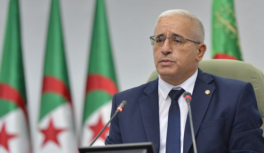 الجزائر: لابد من الرد بقوة على السلوك الهمجي بحق "القرآن الكريم"