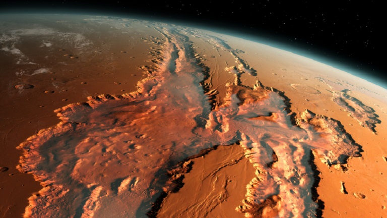 "دب على المريخ؟!".. ناسا تحقق اكتشافا محيّرا على الكوكب الأحمر!